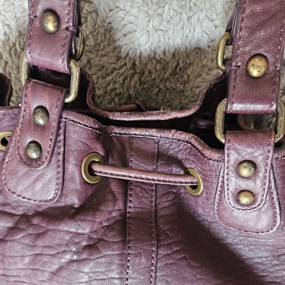 Nordstrom Purple distressed leather hobo purse drawstring bucket bag - Picture 11 of 12